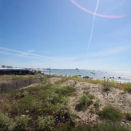 La Plage, House Apartmán Rivedoux-Plage